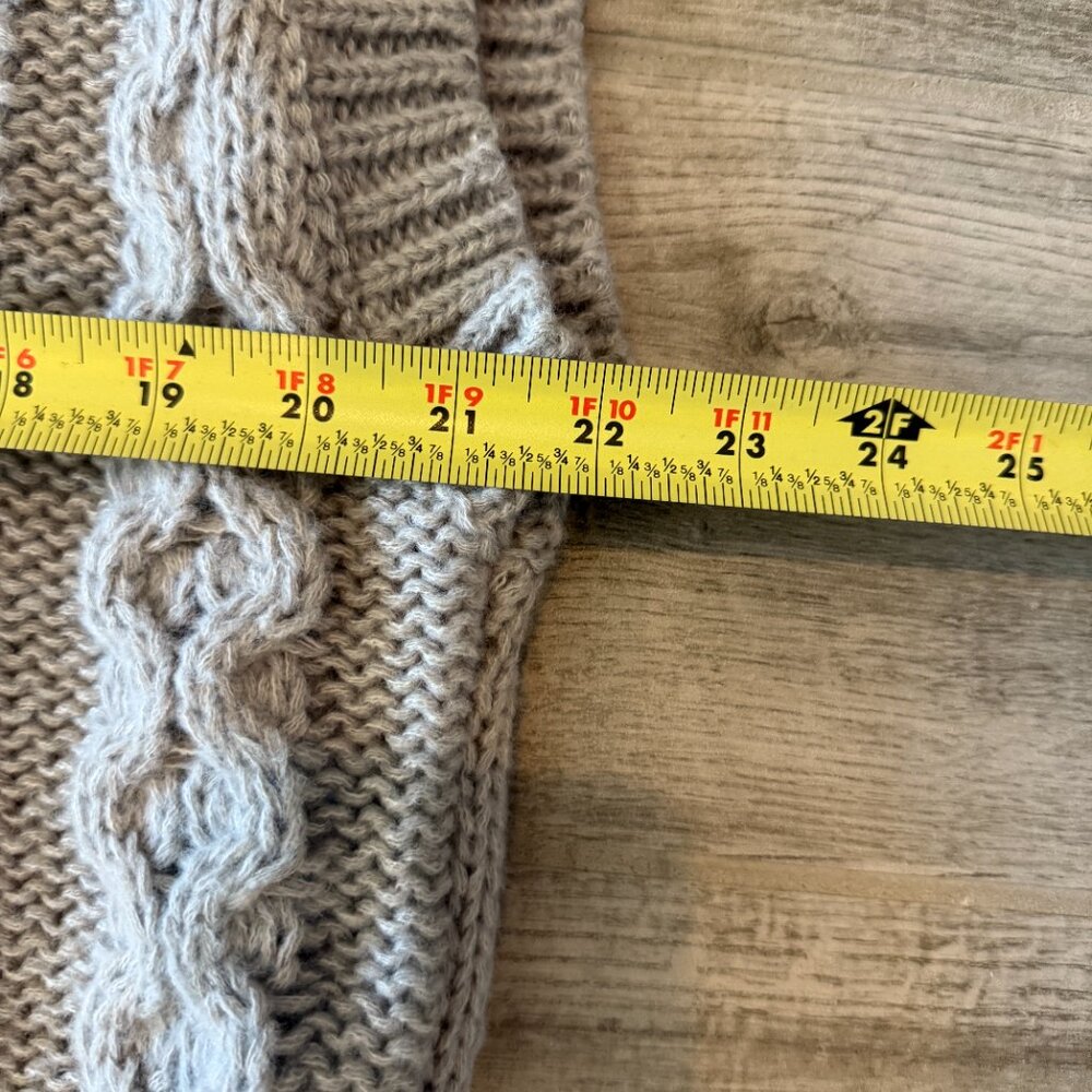 Soft Grey Roped Sweater Vest - Picture 7 of 8